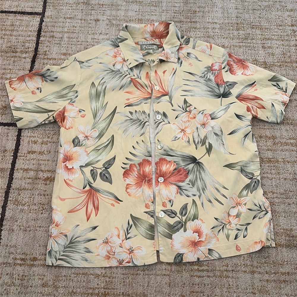 Tommy bahama silk Hawaiian shirt